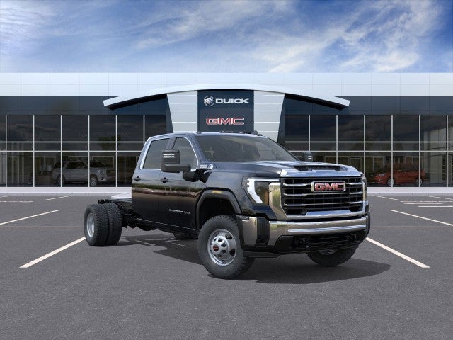 2025 GMC Sierra 3500 HD Chassis Cab Pro