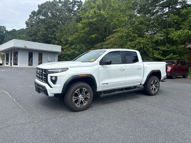 2025 GMC Canyon AT4