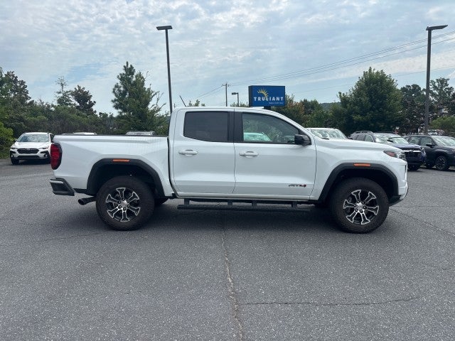 2025 GMC Canyon AT4