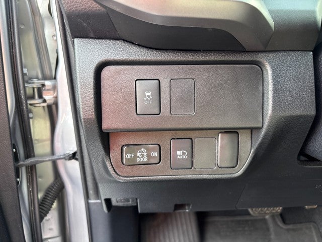 2020 Toyota Tacoma 4WD SR5