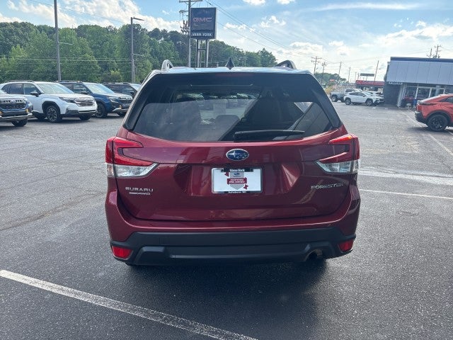 2024 Subaru Forester Premium