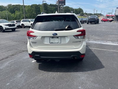 2023 Subaru Forester Premium
