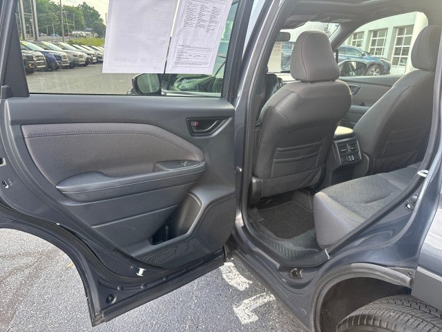 2025 Subaru Forester Premium - Photo 30