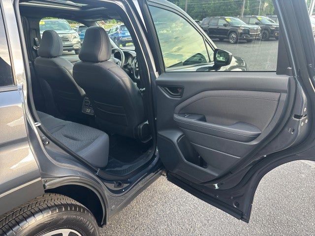 2025 Subaru Forester Premium - Photo 38