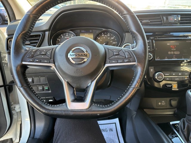 2022 Nissan Rogue Sport SV