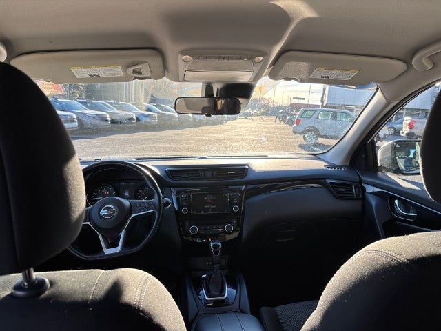 2022 Nissan Rogue Sport SV