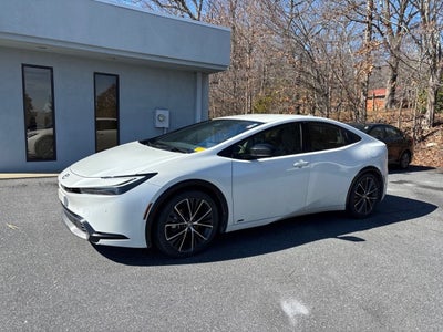 2024 Toyota Prius LE