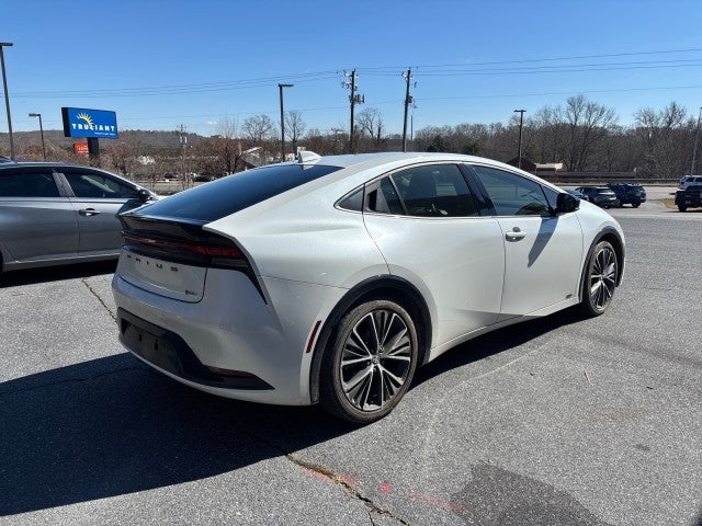 2024 Toyota Prius LE