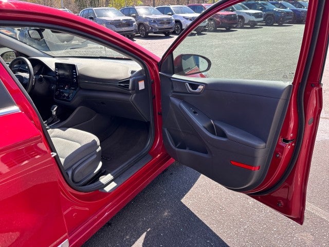 2022 Hyundai Ioniq Hybrid SE