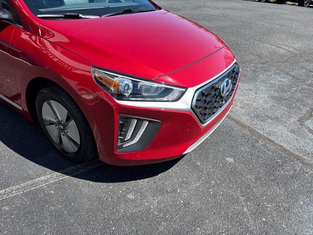 2022 Hyundai Ioniq Hybrid SE