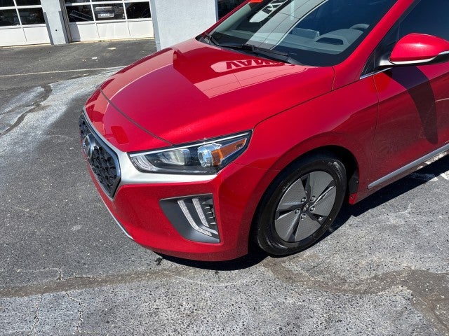 2022 Hyundai Ioniq Hybrid SE