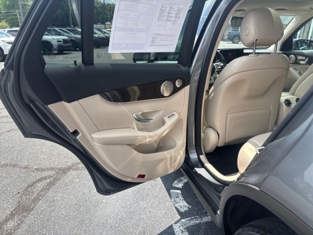 2021 Mercedes-Benz GLC GLC 300
