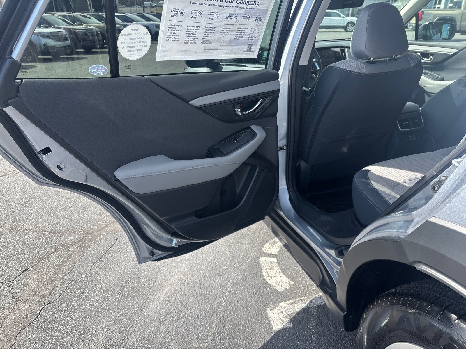 2025 Subaru OUTBACK Premium