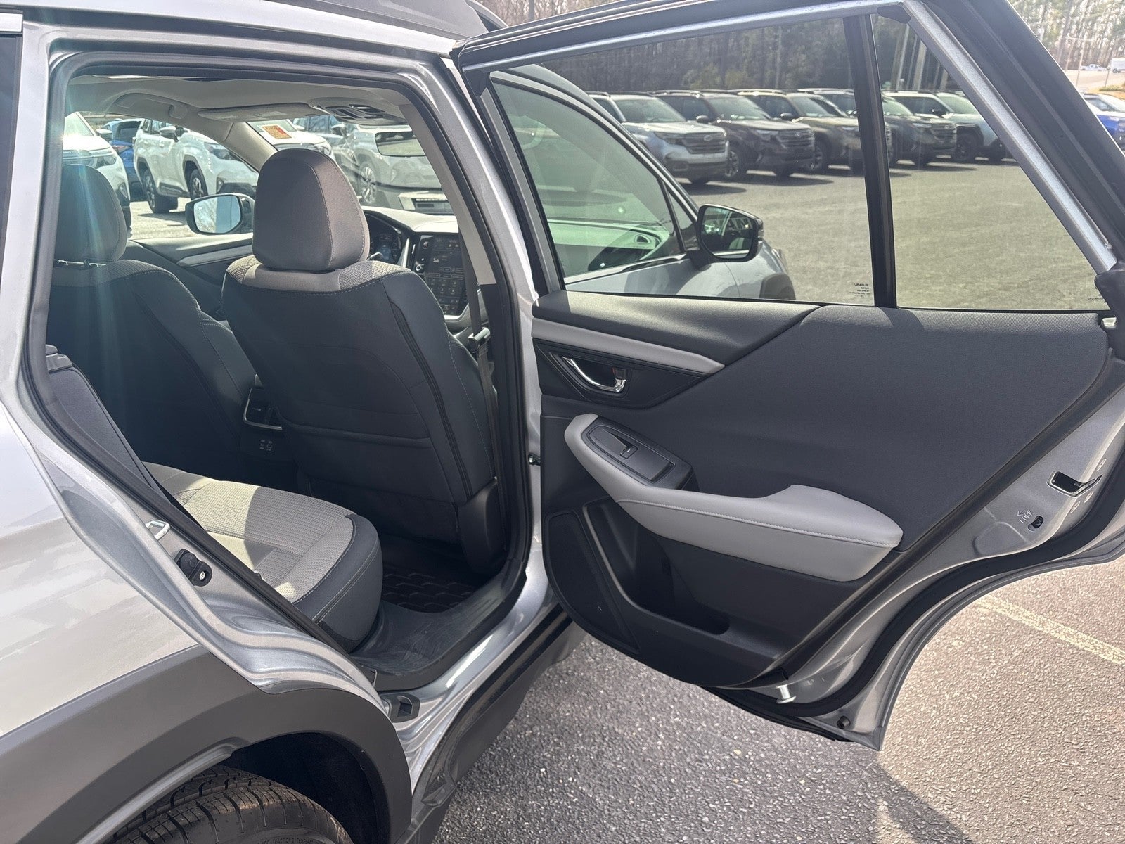 2025 Subaru OUTBACK Premium