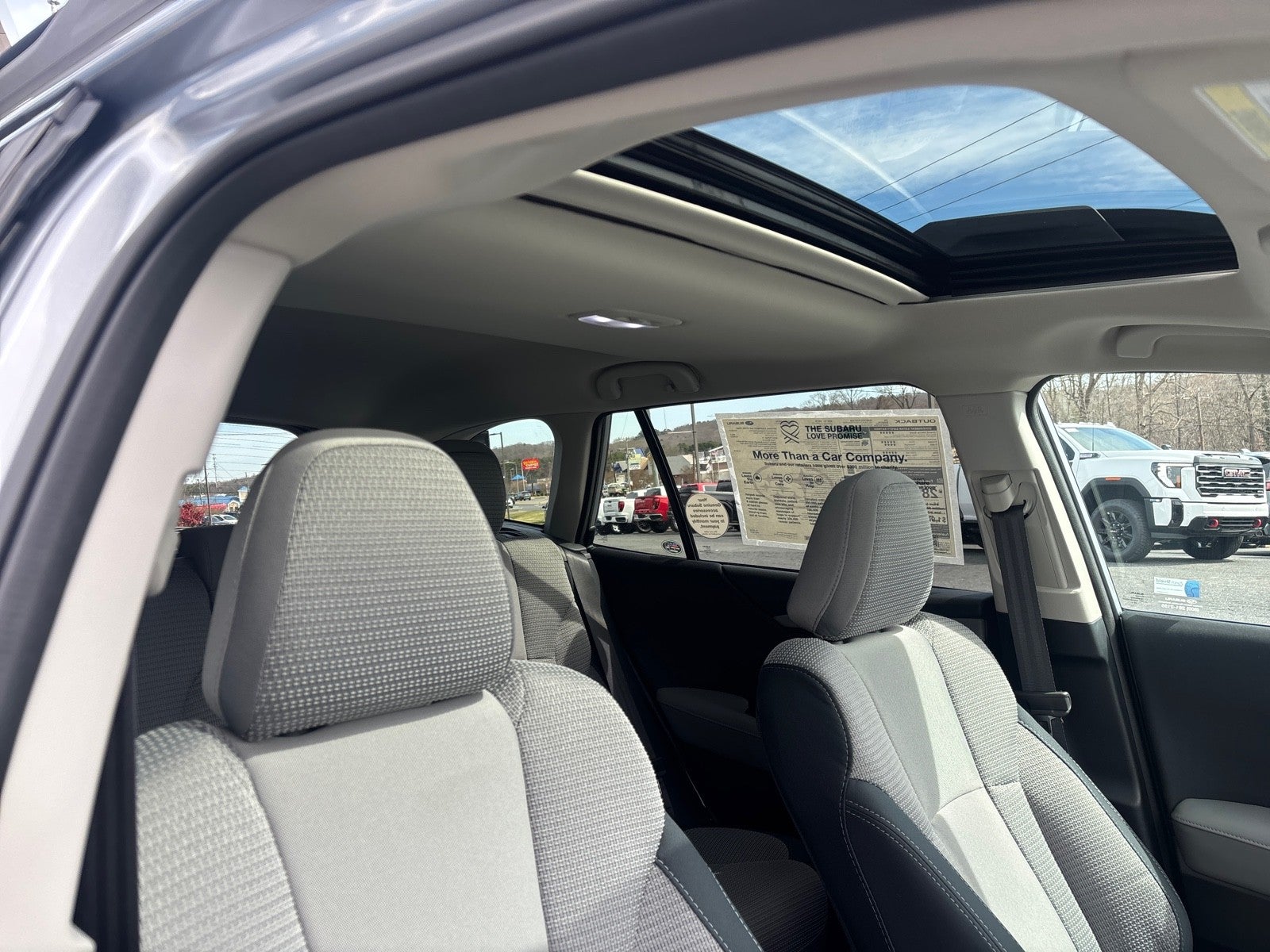 2025 Subaru OUTBACK Premium