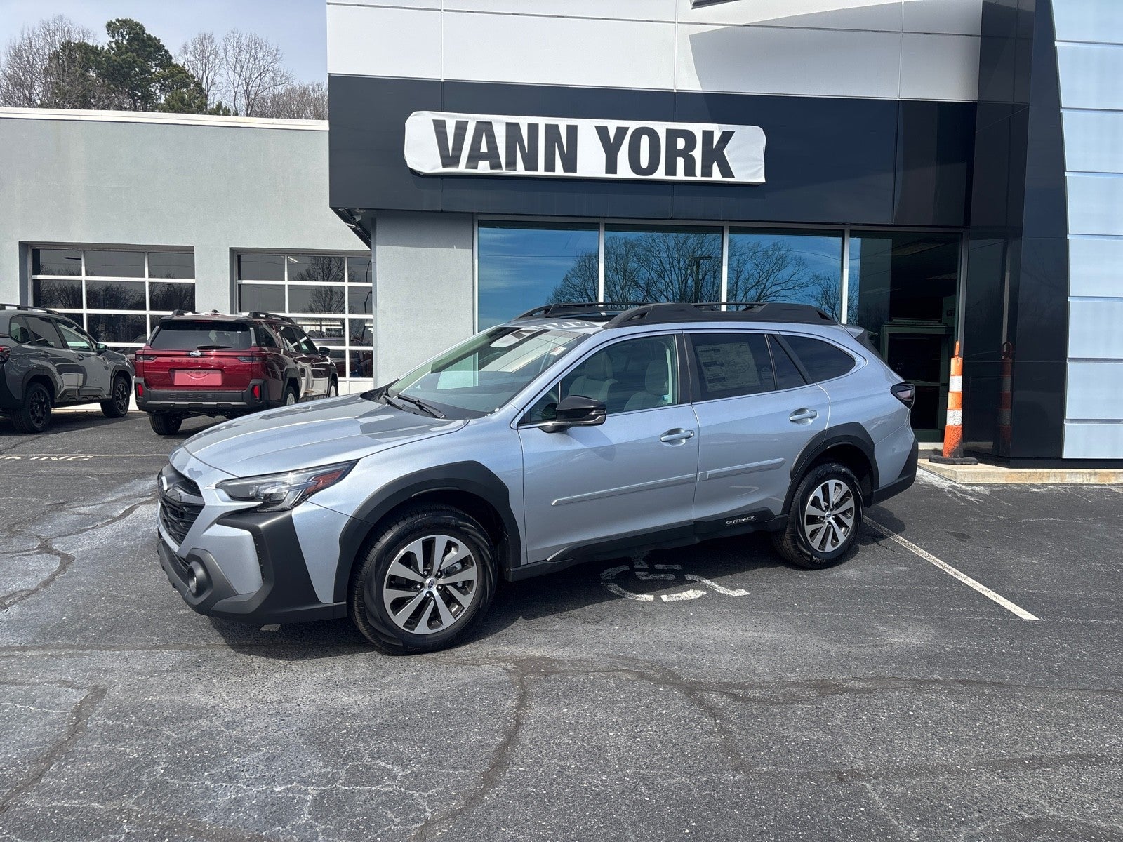 2025 Subaru OUTBACK Premium