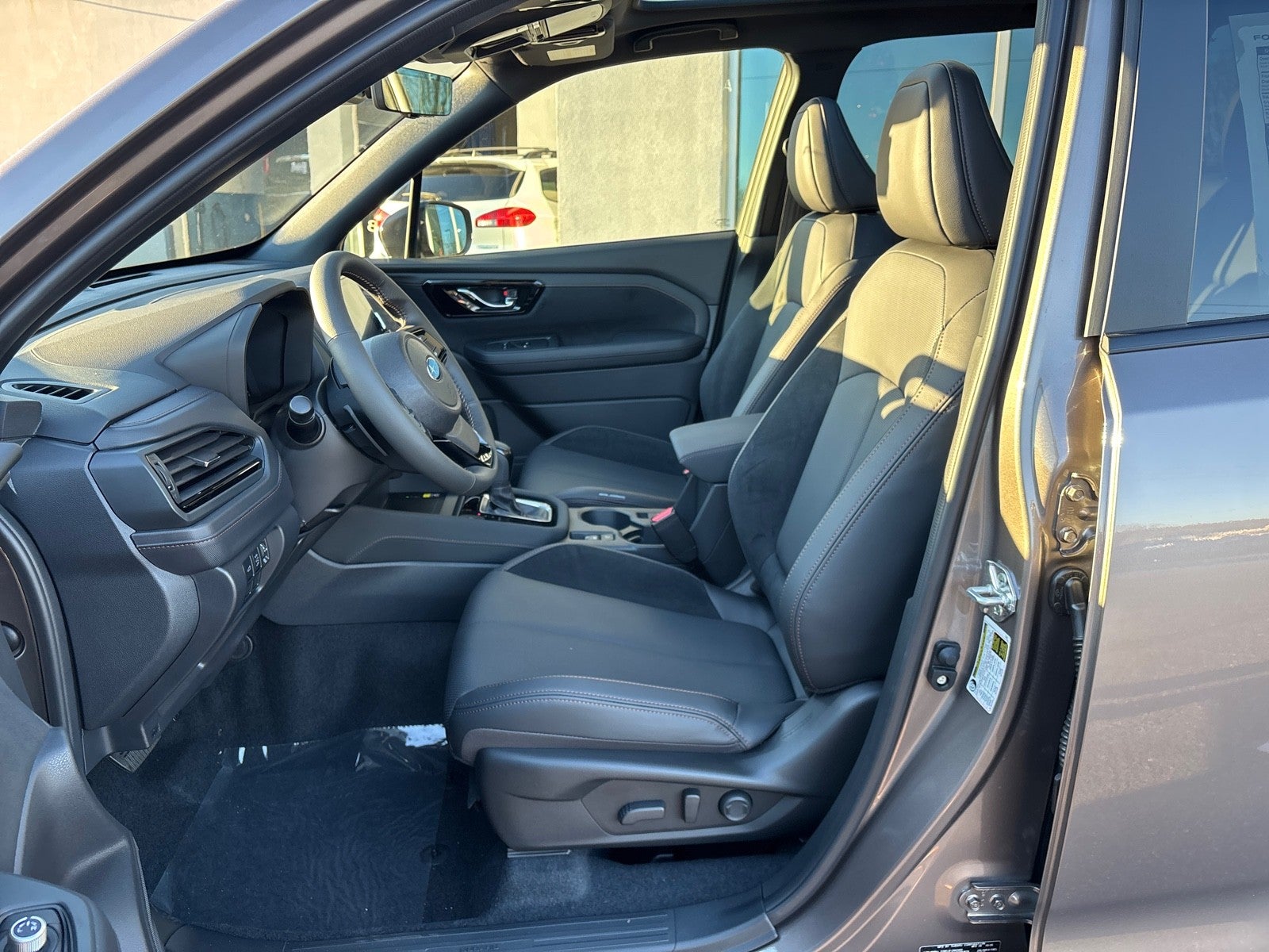 2025 Subaru FORESTER Touring Hybrid