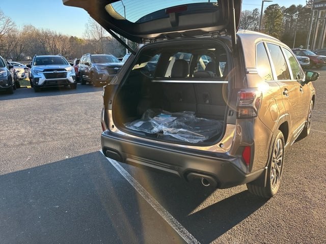 2025 Subaru FORESTER Touring Hybrid