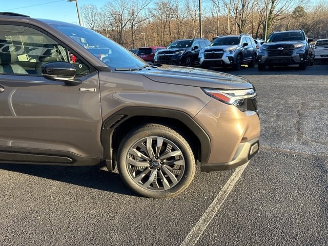 2025 Subaru FORESTER Touring Hybrid