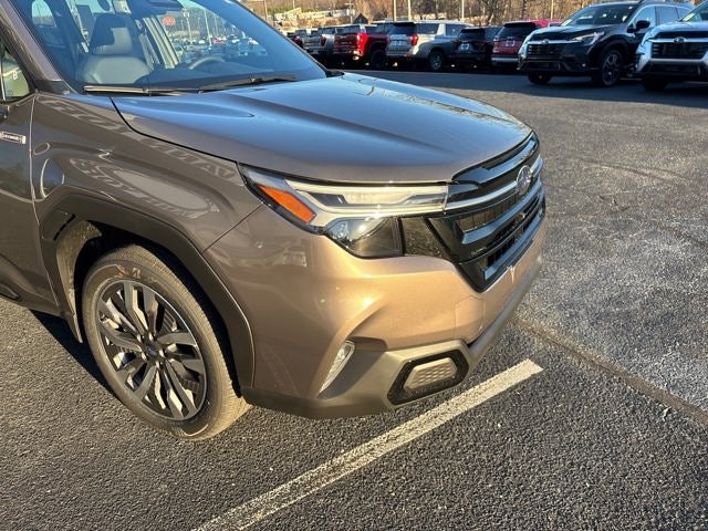 2025 Subaru FORESTER Touring Hybrid