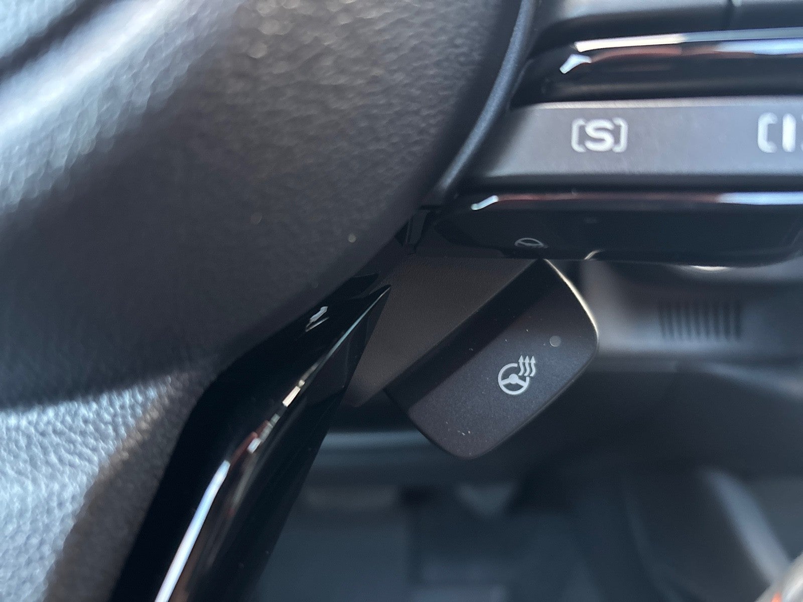 2025 Subaru FORESTER Touring Hybrid