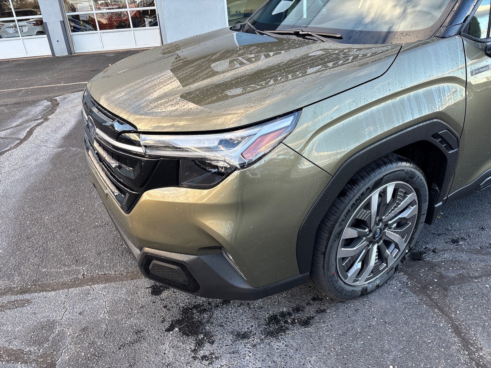 2025 Subaru FORESTER Touring Hybrid