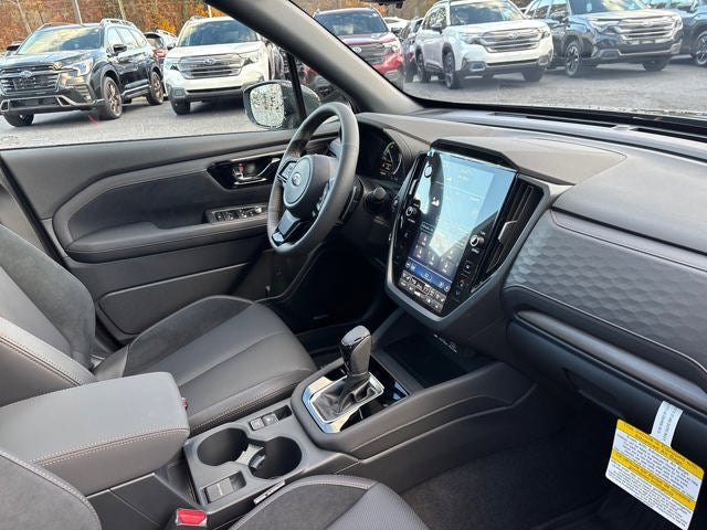 2025 Subaru FORESTER Touring Hybrid