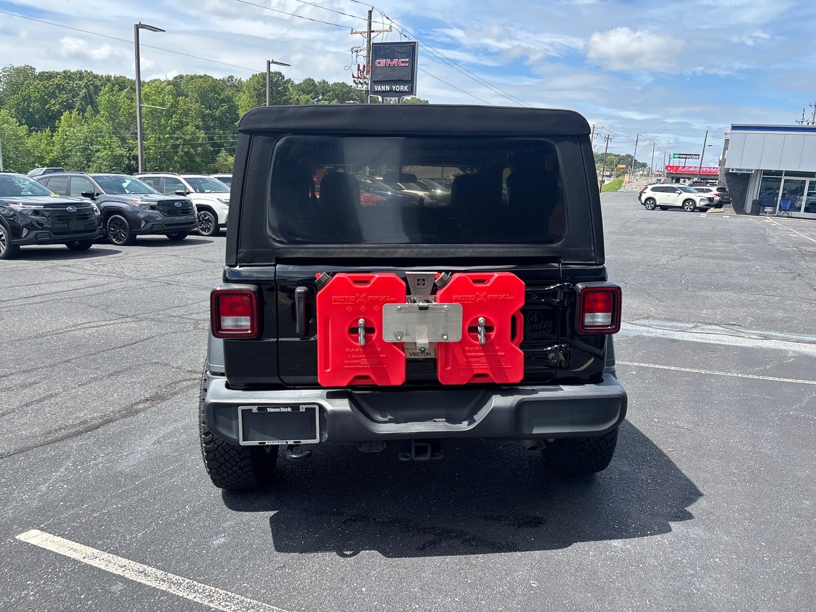 2022 Jeep Wrangler Willys