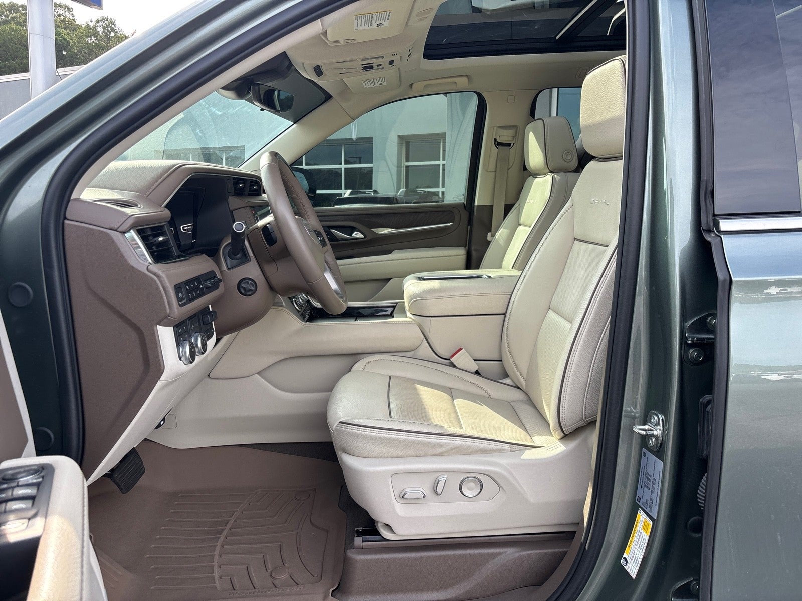 2024 GMC Yukon XL Denali