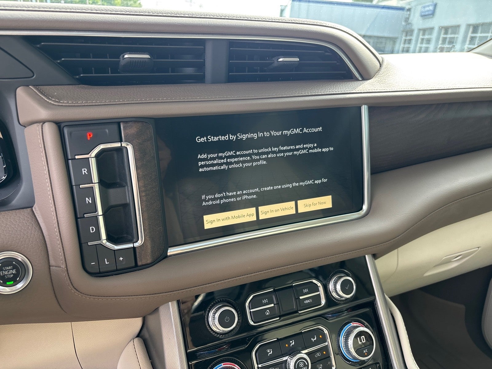 2024 GMC Yukon XL Denali