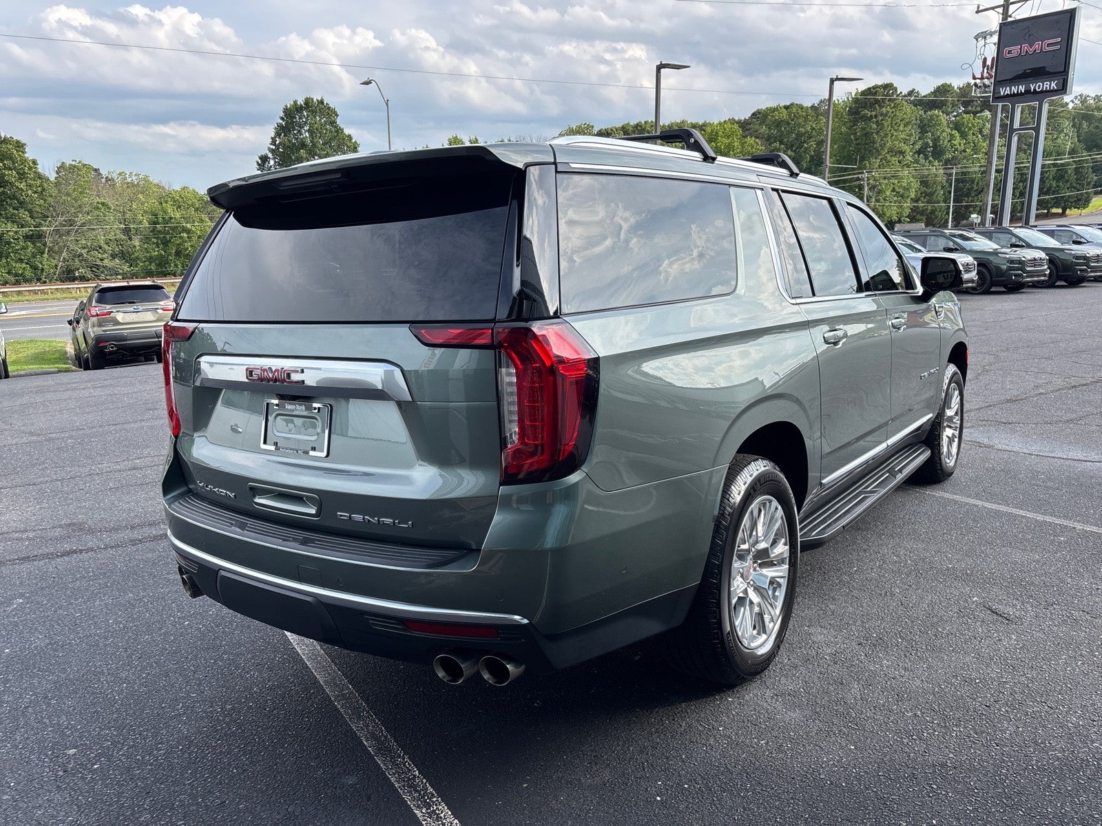 2024 GMC Yukon XL Denali