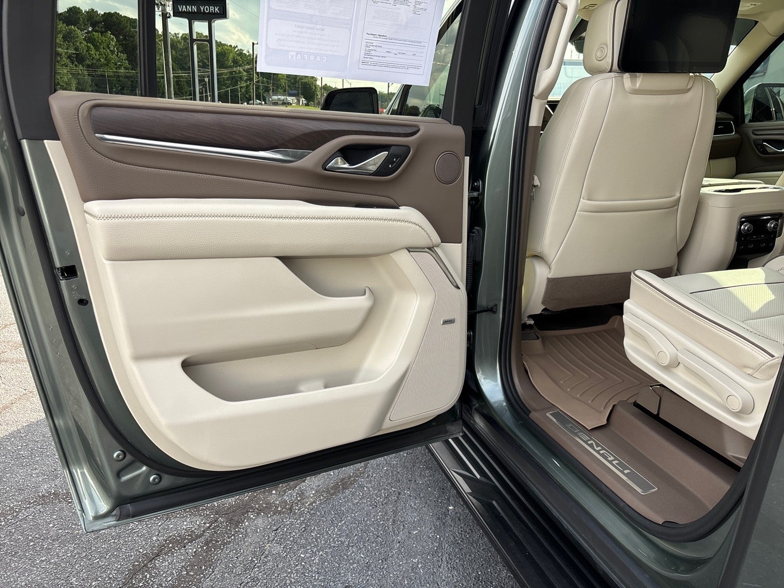 2024 GMC Yukon XL Denali