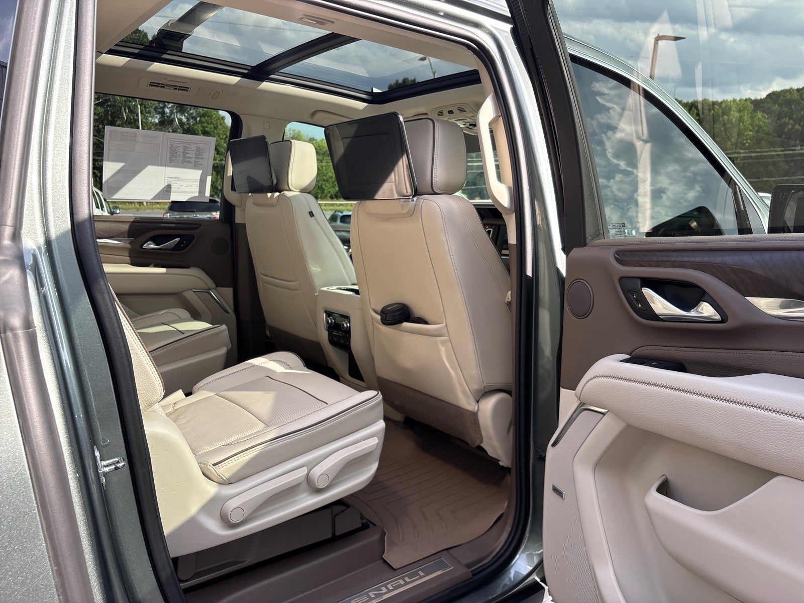 2024 GMC Yukon XL Denali