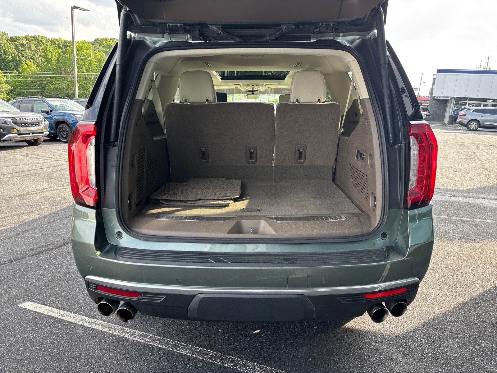 2024 GMC Yukon XL Denali