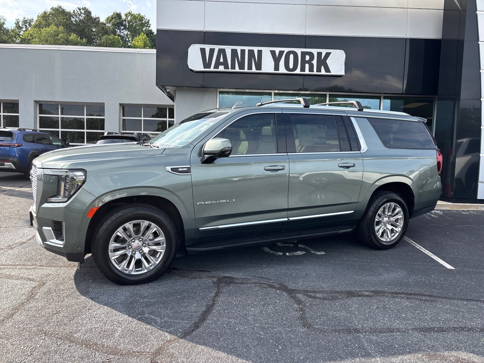 2024 GMC Yukon XL Denali