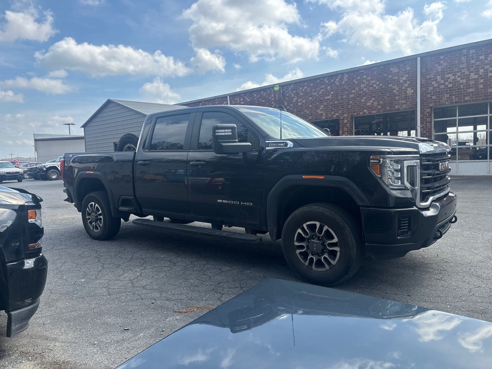 2023 GMC Sierra 2500HD Pro