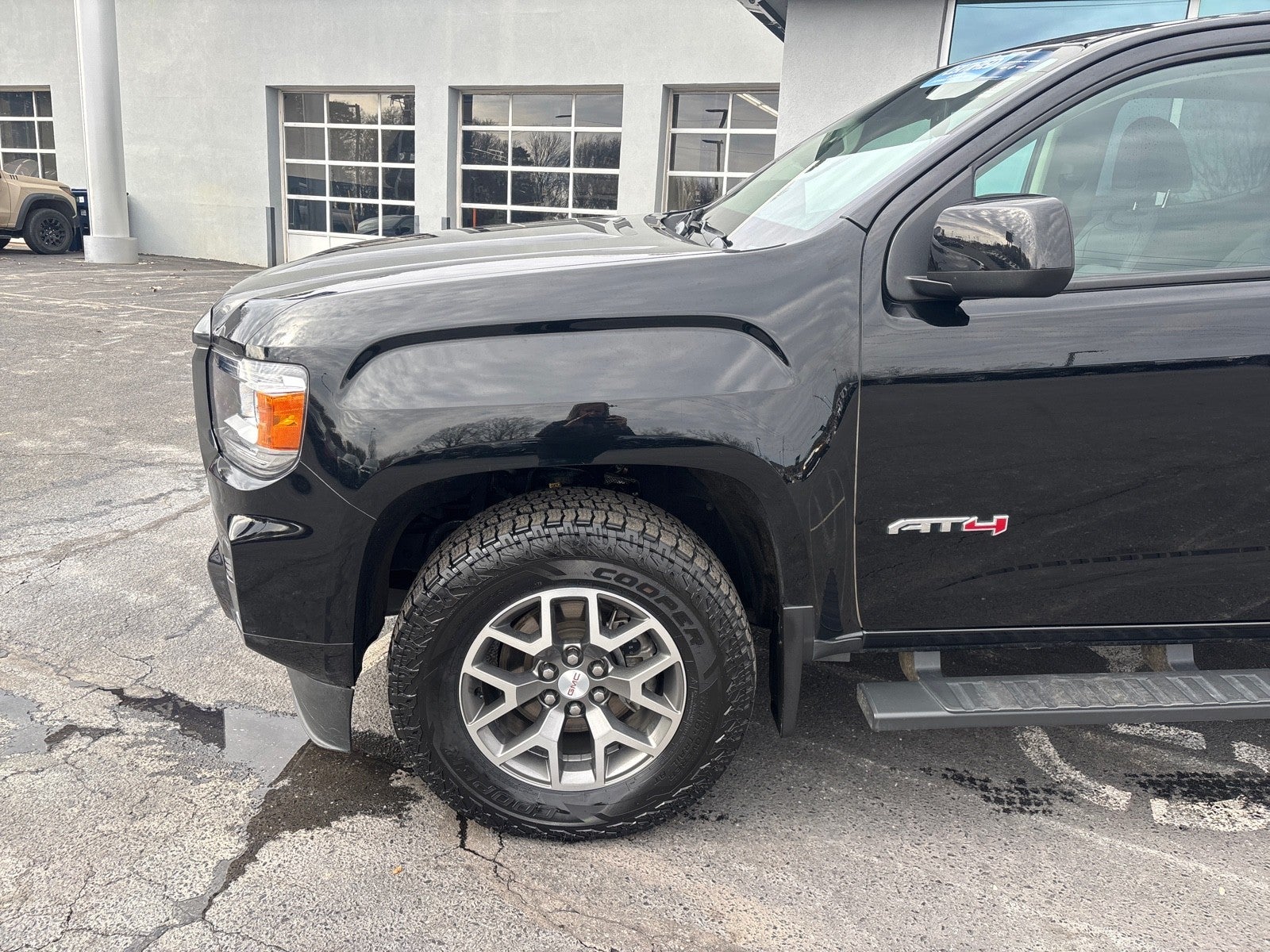 2021 GMC Canyon 4WD AT4 w/Leather
