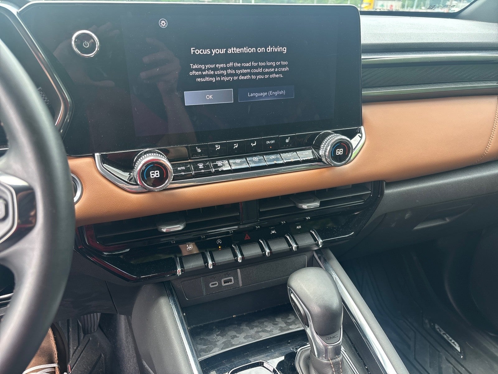 2025 GMC Canyon 4WD AT4