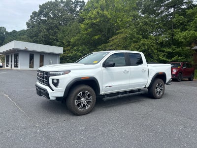 2025 GMC Canyon 4WD AT4