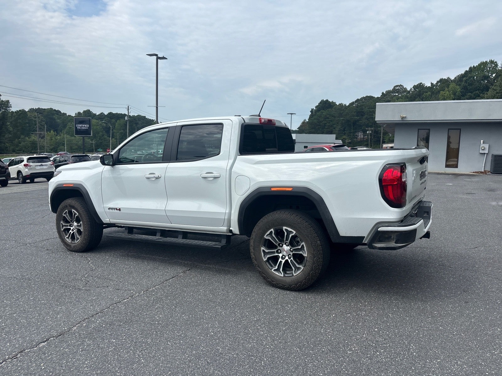 2025 GMC Canyon 4WD AT4