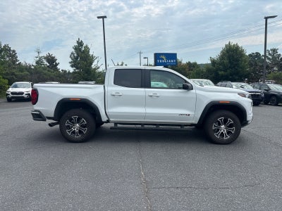 2025 GMC Canyon 4WD AT4