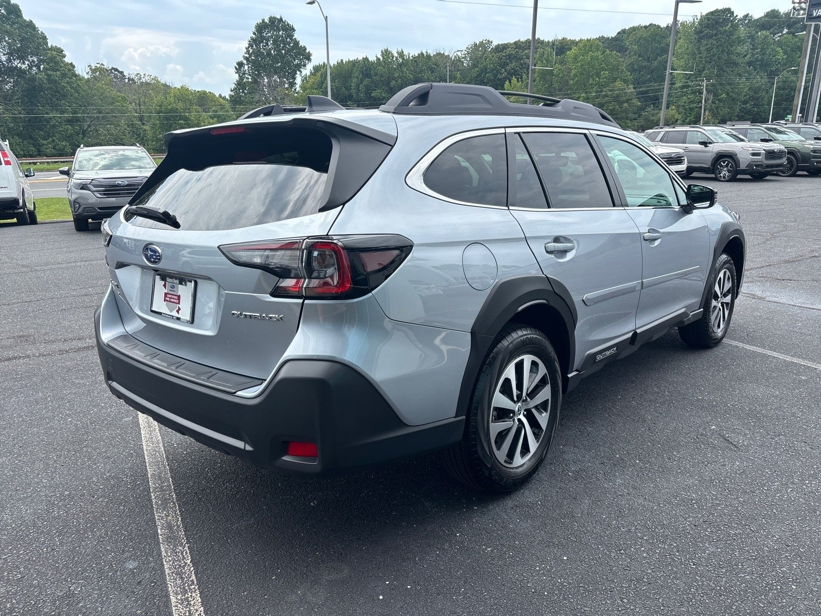 2025 Subaru Outback Premium