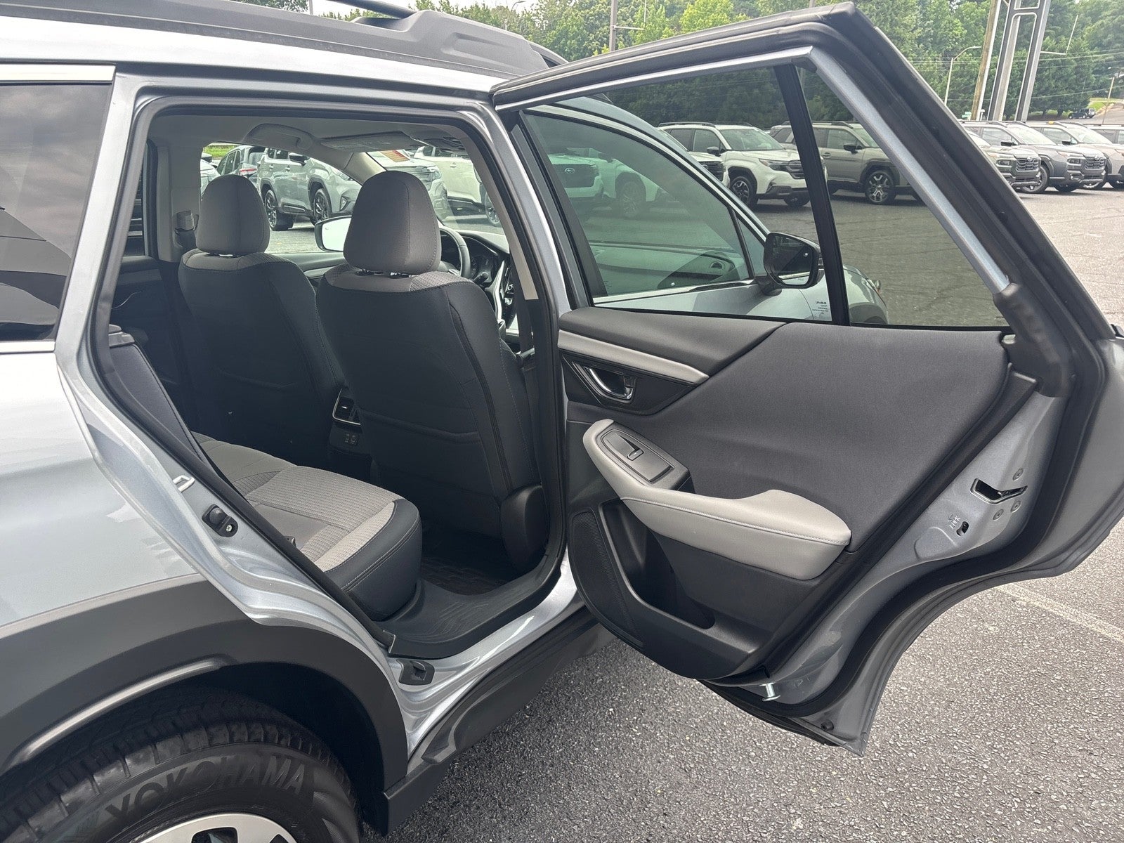 2025 Subaru Outback Premium