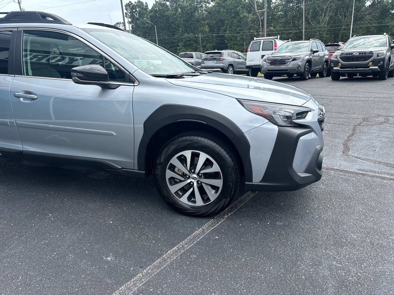 2025 Subaru Outback Premium