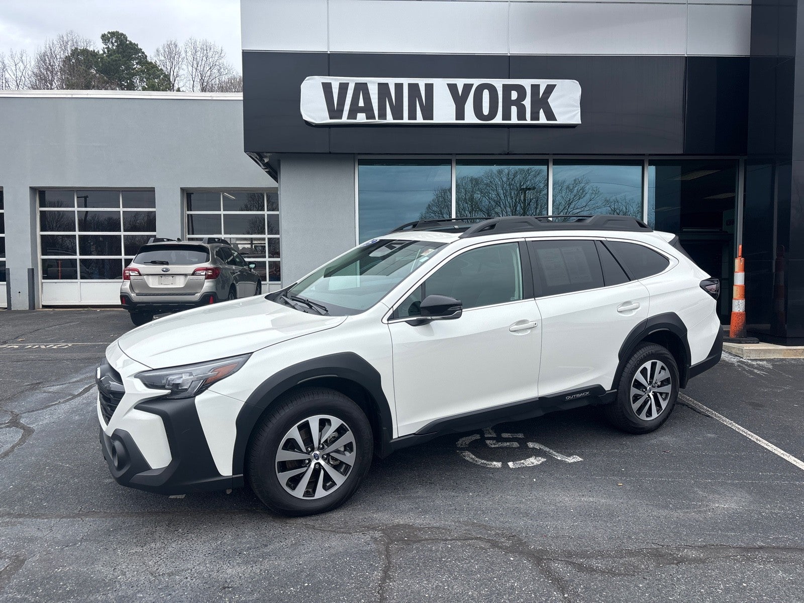 2025 Subaru Outback Premium