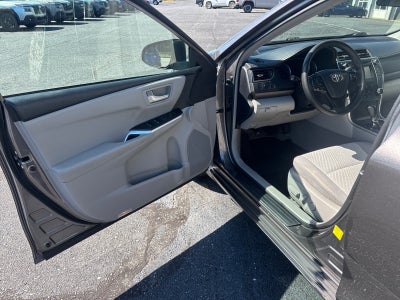 2017 Toyota Camry LE