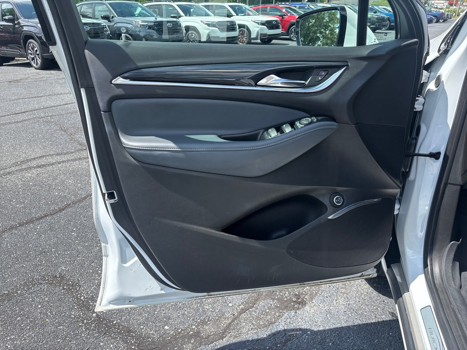 2022 Buick Enclave Essence