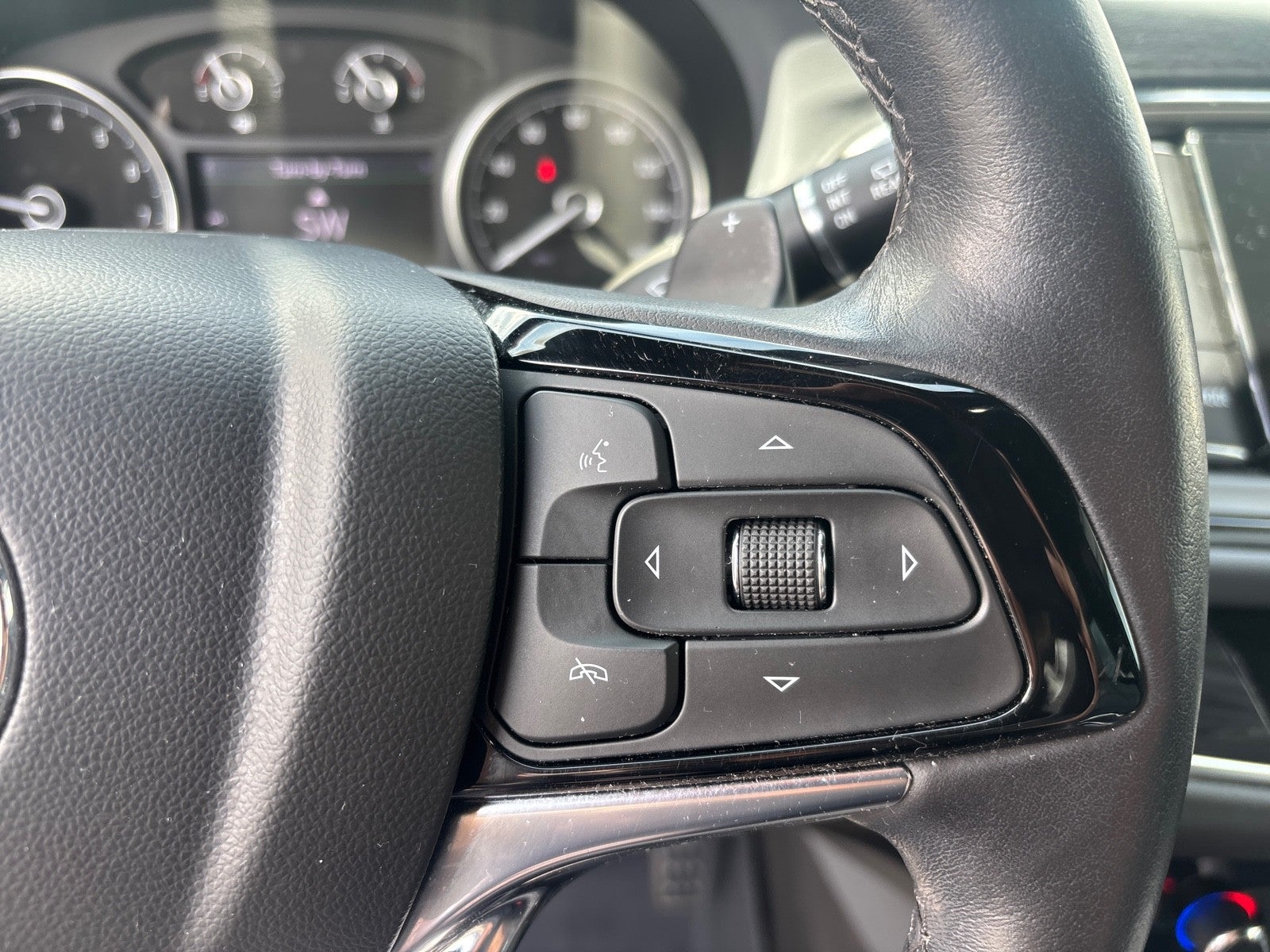 2022 Buick Enclave Essence