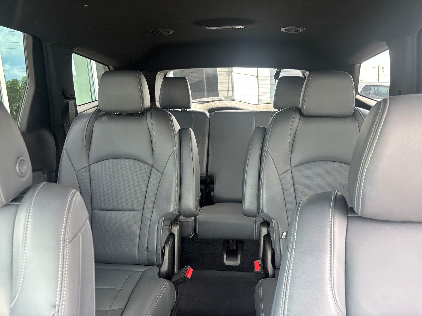 2022 Buick Enclave Essence