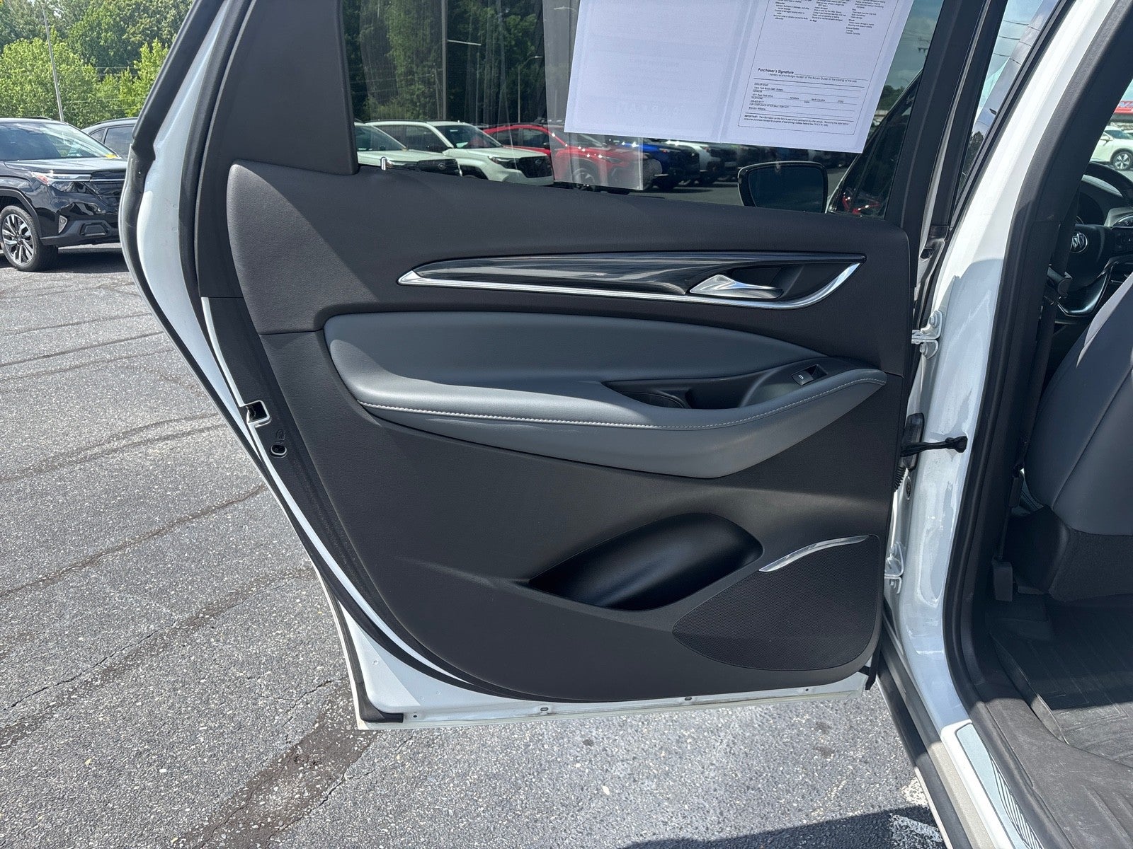2022 Buick Enclave Essence